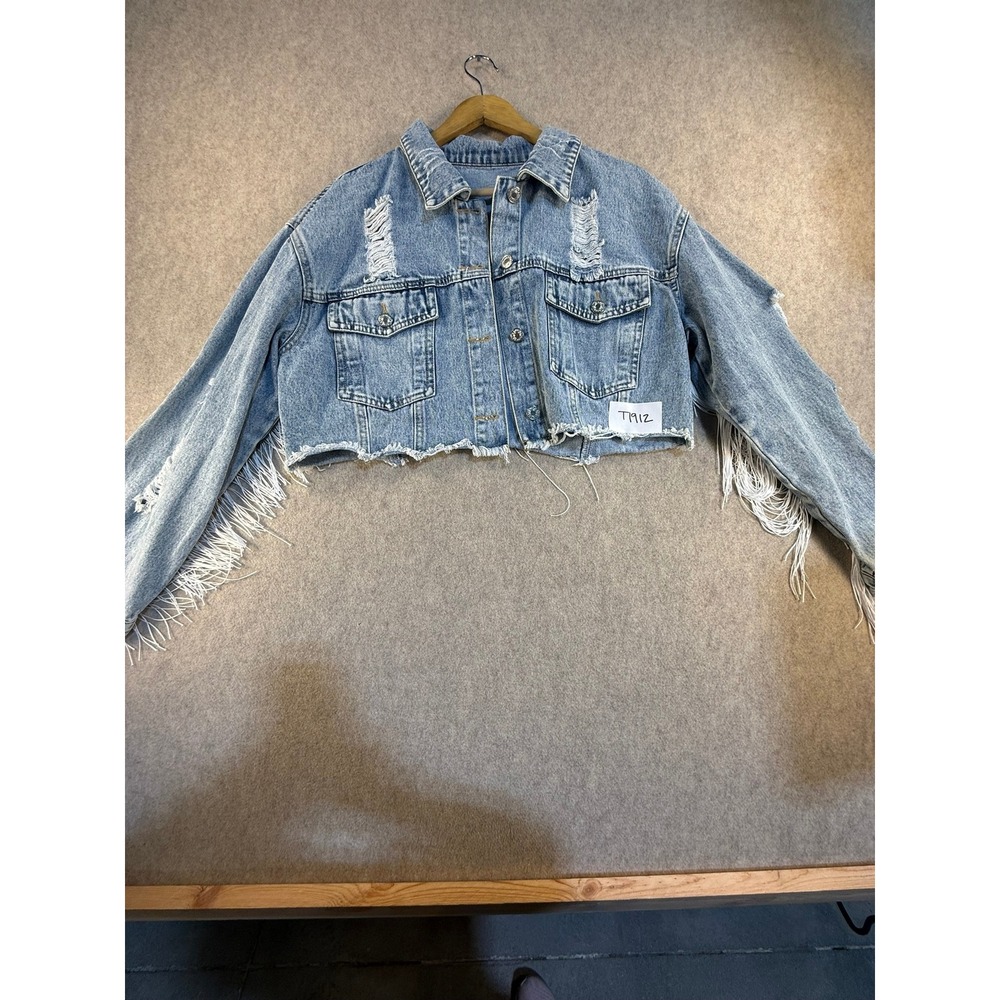 Light Wash Distressed Cropped Denim Jacket with White Fringe Western‎ Boho T1912